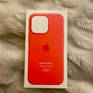 IPhone 13 Pro Silicone Case